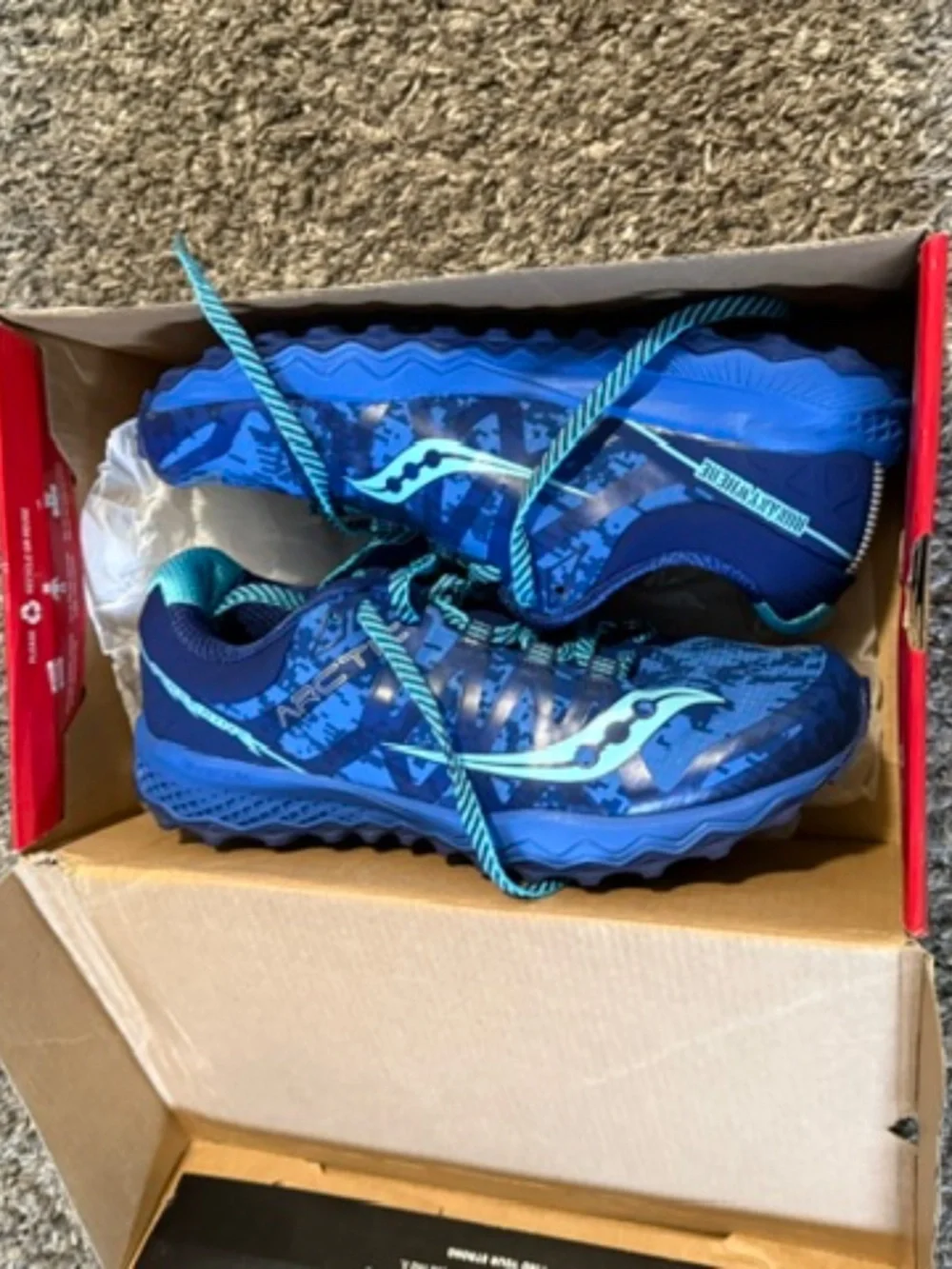Saucony Peregrine 7 Ice+ Size 11 NIB